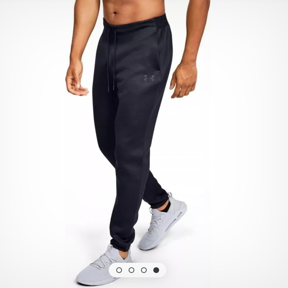 NWT! Under Arnour Men’s/Move Black Joggers Sz large